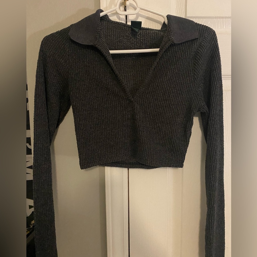 Collar long sleeve top